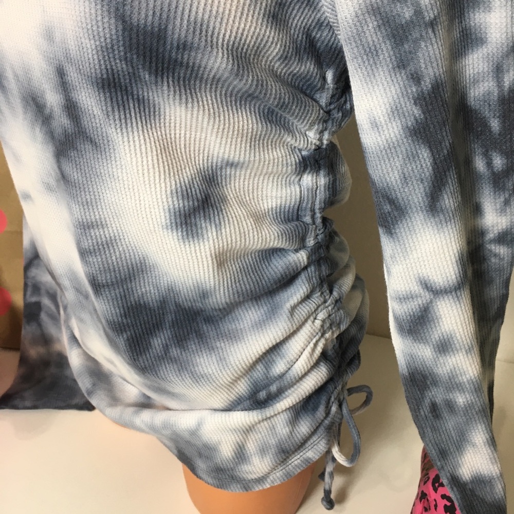 PINK VS WAFFLE KNIT TIE DYE RUCHED TIED SIDES TOP - Picture 4 of 7